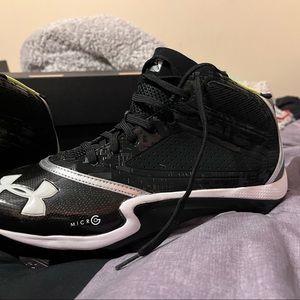UA Baseball Cleats w/ Metal Spikes Size:10.5